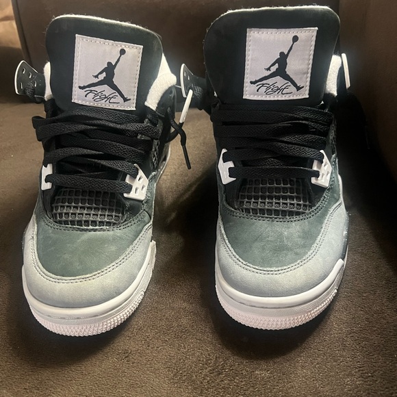 Jordan 4 Fear 2024 GS Boy’s size 4.5 - Picture 1 of 12